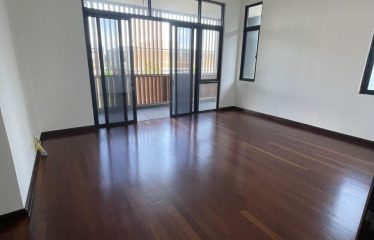 FULLY RENOVATED Bungalow @Ambang Botanic